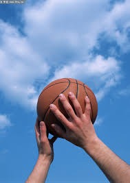 全尤文：布鲁日后卫德克伊珀更可能加盟AC米兰而非尤文图斯